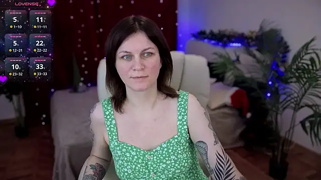 TinaMelt online show from 11-22-25, 08:41