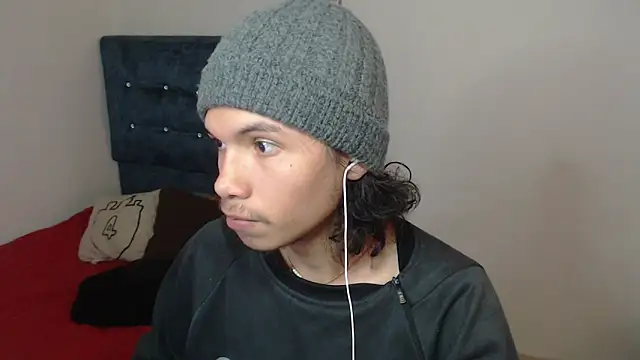 Xoxo Smiles online show from 11-10-25, 05:56