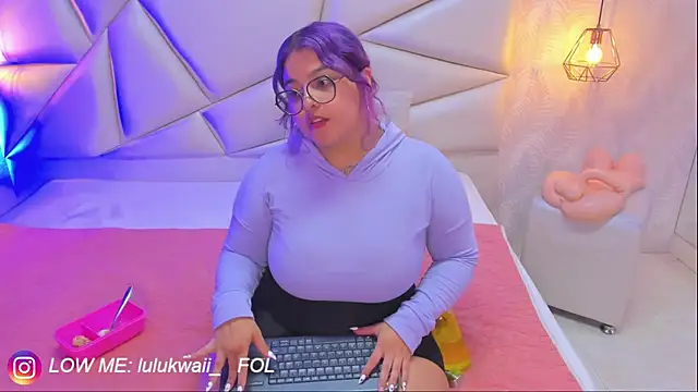 lulukawai16 online show from 09-30-25, 07:19
