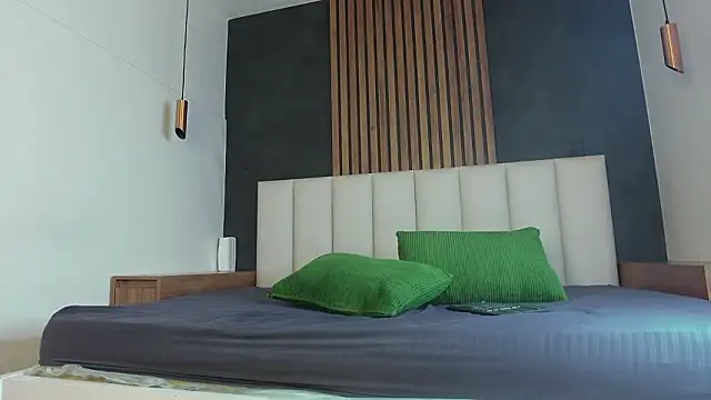 RiriiBrunette   online show from 02-12-26, 08:15