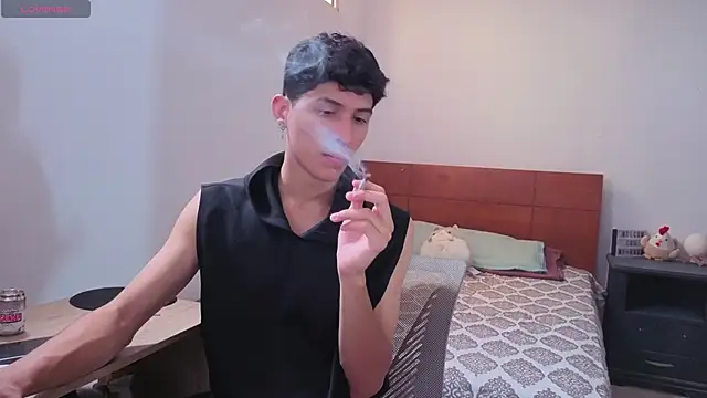 Snapshot of LuClawthorne_ chatting on 03-28-26, 05:34 LuClawthorne online show from 03-28-26, 05:34