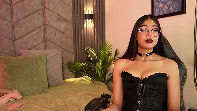 amberthangels online show from 10-11-25, 12:15