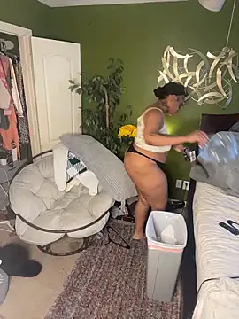 Snapshot of caramel__cremes chatting on 11-11-25, 06:52 caramel cremes online show from 11-11-25, 06:52