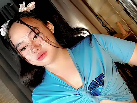 Snapshot of ursexy_ceciliaxx chatting on 10-19-25, 04:07 ursexy ceciliaxx online show from 10-19-25, 04:07