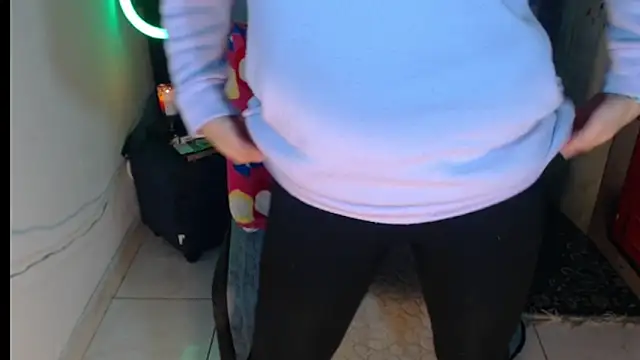 Milf Valeria online show from 10-29-25, 02:41