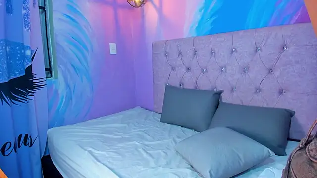 Snapshot of MaxiWildd chatting on 03-13-26, 01:40 MaxiWildd online show from 03-13-26, 01:40