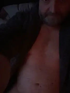 Snapshot of Dilfcam101 chatting on 10-21-25, 06:25 Dilfcam101 online show from 10-21-25, 06:25