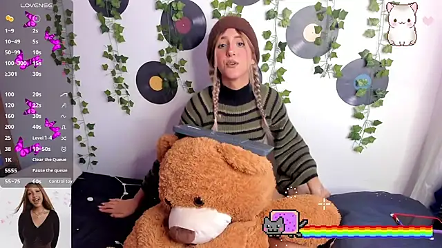 Snapshot of Amy_Moonlight chatting on 09-20-25, 09:38 Amy Moonlight online show from 09-20-25, 09:38