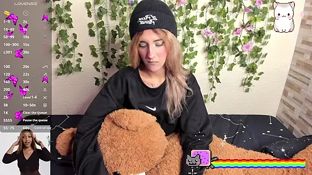 Snapshot of Amy_Moonlight chatting on 11-02-25, 08:33 Amy Moonlight online show from 11-02-25, 08:33