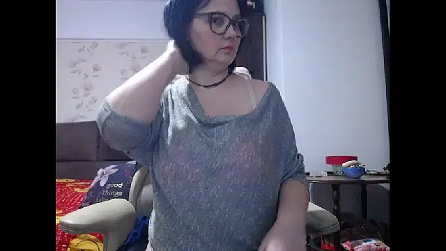 Snapshot of Mary_x chatting on 02-14-26, 03:58 Mary x online show from 02-14-26, 03:58