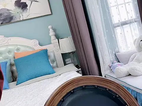 Snapshot of sarah111 chatting on 10-21-25, 03:18 sarah111 online show from 10-21-25, 03:18