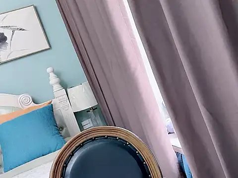 Snapshot of sarah111 chatting on 10-27-25, 02:48 sarah111 online show from 10-27-25, 02:48