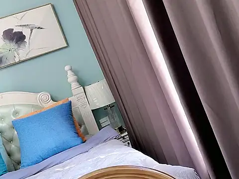 Snapshot of sarah111 chatting on 11-19-25, 02:33 sarah111 online show from 11-19-25, 02:33