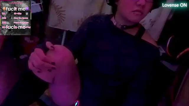 Ftm Bunny online show from 12-17-25, 12:33