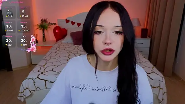 Snapshot of Adetta chatting on 02-12-26, 11:16 Adetta online show from 02-12-26, 11:16