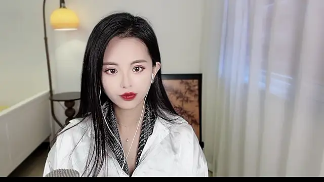 Musae7 online show from 10-21-25, 02:34