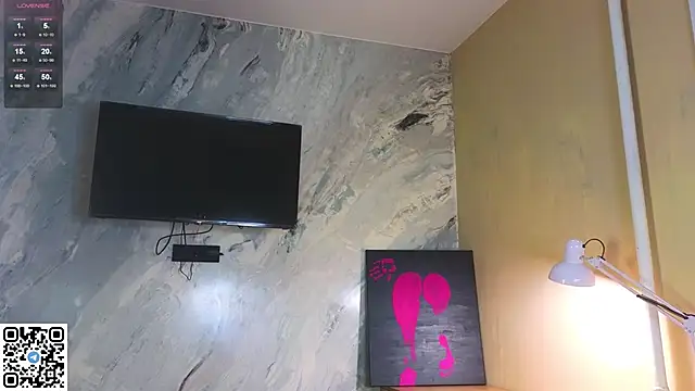 miss bubbles  online show from 10-13-25, 12:32