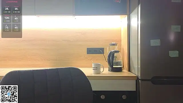 miss bubbles  online show from 10-21-25, 12:22