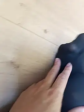 Snapshot of Teafeet chatting on 09-20-25, 02:29 Teafeet online show from 09-20-25, 02:29