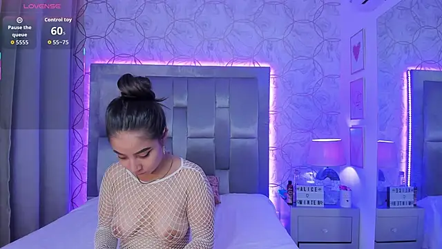 Snapshot of AlliceWinter chatting on 11-07-25, 11:43 AlliceWinter online show from 11-07-25, 11:43