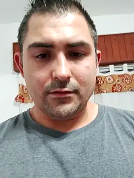 Bradd 32 online show from 10-27-25, 04:38