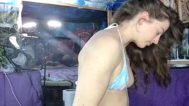 Snapshot of aquafoxy chatting on 03-09-26, 05:33 aquafoxy online show from 03-09-26, 05:33