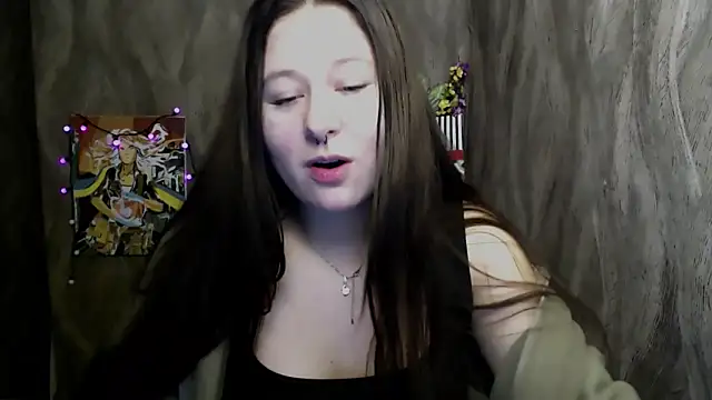 Linda S  online show from 11-18-25, 05:17