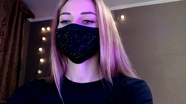 Iris lave online show from 12-18-25, 02:56