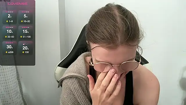 Snapshot of BustyKellyXXX chatting on 02-04-26, 02:23 BustyKellyXXX online show from 02-04-26, 02:23