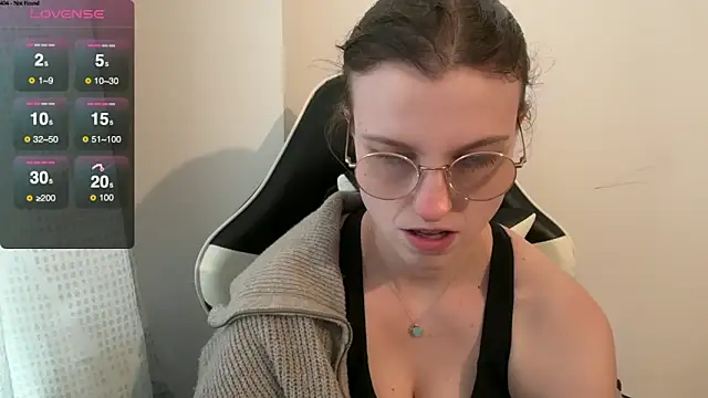 Snapshot of BustyKellyXXX chatting on 02-11-26, 02:00 BustyKellyXXX online show from 02-11-26, 02:00