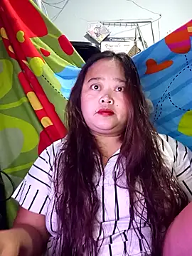 Snapshot of sweetbigtits19 chatting on 03-26-26, 11:27 sweetbigtits19 online show from 03-26-26, 11:27