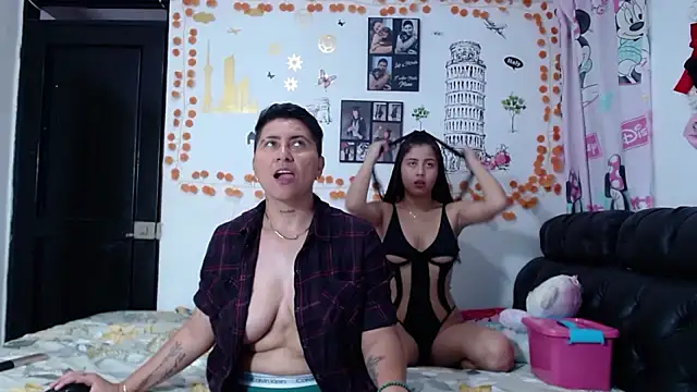 Snapshot of JaneAndAmy chatting on 09-15-25, 05:24 JaneAndAmy online show from 09-15-25, 05:24