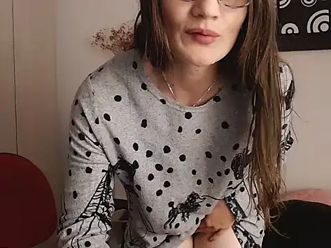 Snapshot of Camila-ventura chatting on 10-24-25, 08:27 Camila-ventura online show from 10-24-25, 08:27