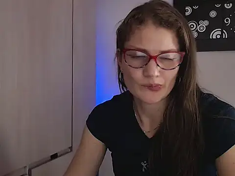 Snapshot of Camila-ventura chatting on 11-06-25, 07:37 Camila-ventura online show from 11-06-25, 07:37