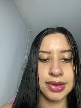 lucy grey25 online show from 02-08-26, 09:18