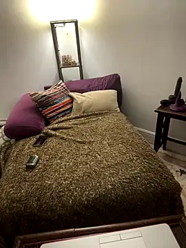 Snapshot of Thegr33ngypsy chatting on 12-01-25, 01:21 Thegr33ngypsy online show from 12-01-25, 01:21