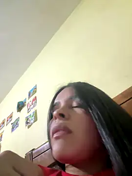 Snapshot of Candy_browny chatting on 11-23-25, 03:39 Candy browny online show from 11-23-25, 03:39
