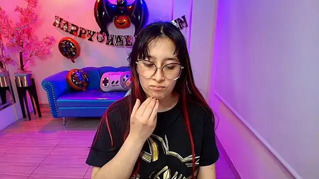 Snapshot of Tarly_matches chatting on 10-25-25, 11:54 Tarly matches online show from 10-25-25, 11:54