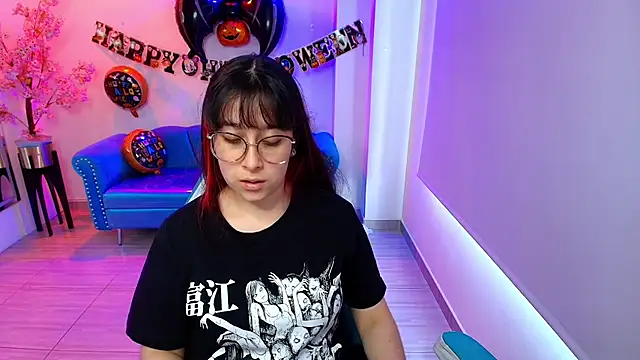 Snapshot of Tarly_matches chatting on 10-26-25, 12:00 Tarly matches online show from 10-26-25, 12:00