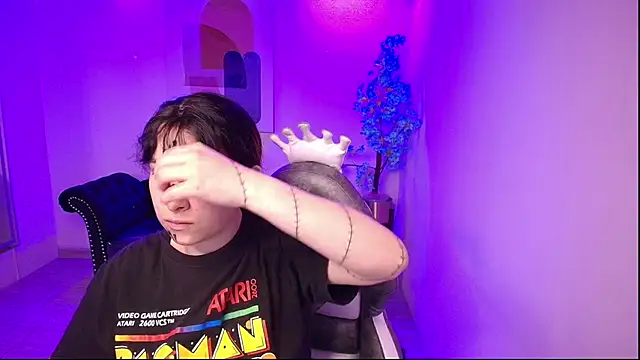 Snapshot of Tarly_matches chatting on 11-21-25, 11:31 Tarly matches online show from 11-21-25, 11:31