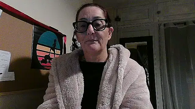 Snapshot of Mistress-Ivy51 chatting on 11-12-25, 06:03 Mistress-Ivy51 online show from 11-12-25, 06:03