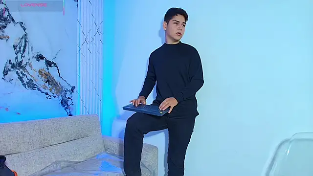 Asta Black online show from 11-06-25, 08:43