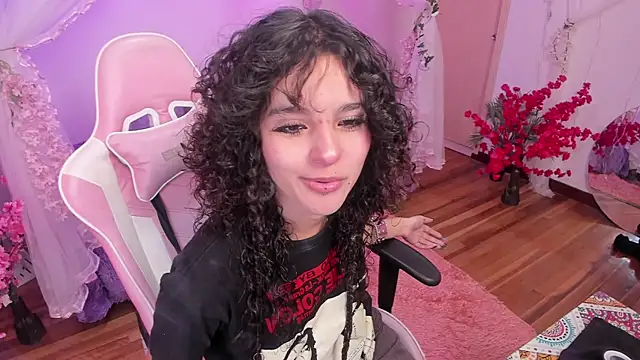 bunny curly online show from 10-07-25, 02:14