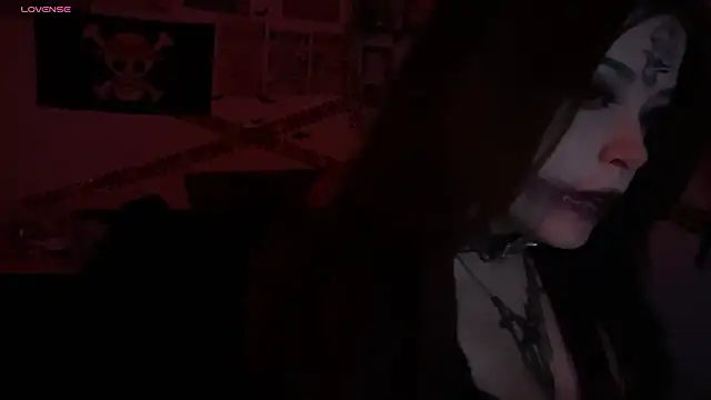 Snapshot of PixelKitty_ chatting on 10-31-25, 11:06 PixelKitty online show from 10-31-25, 11:06