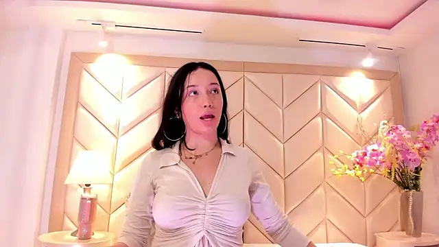 Snapshot of BarbieMonet chatting on 11-10-25, 07:57 BarbieMonet online show from 11-10-25, 07:57