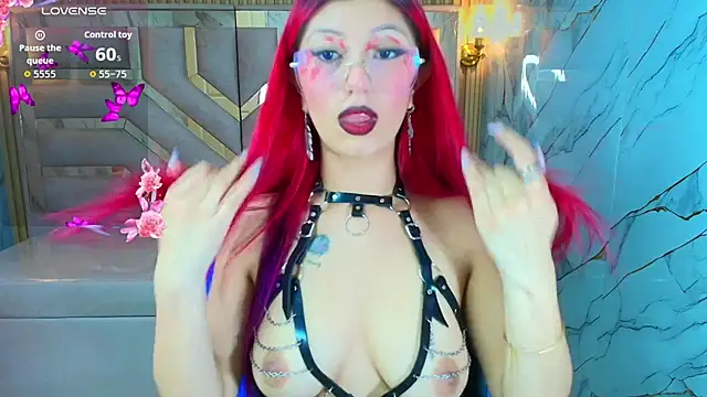 lola bonnie r online show from 10-20-25, 07:36