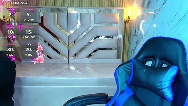 lola bonnie r online show from 10-21-25, 07:47