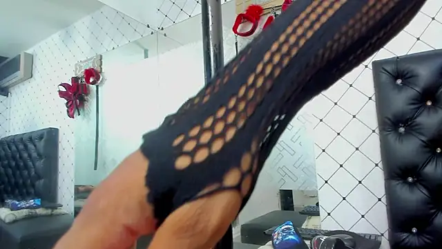 EMMA SANTANA online show from 10-07-25, 07:44