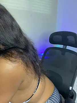 MissSammyC online show from 09-26-25, 06:50