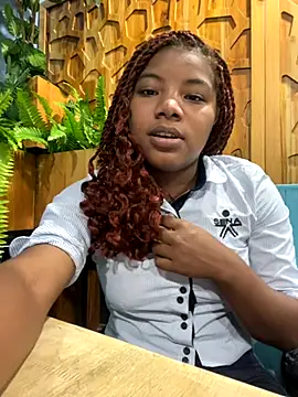 Snapshot of chocolatito-ho chatting on 10-22-25, 11:15 chocolatito-ho online show from 10-22-25, 11:15